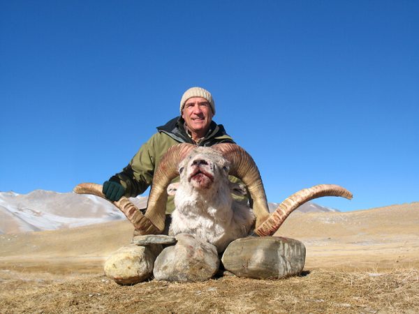 Hunting Marco Polo in Tajikistan Luca Bogarelli trophy