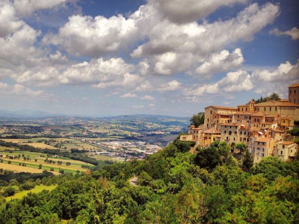 shooting-estate-in-Italy-Todi