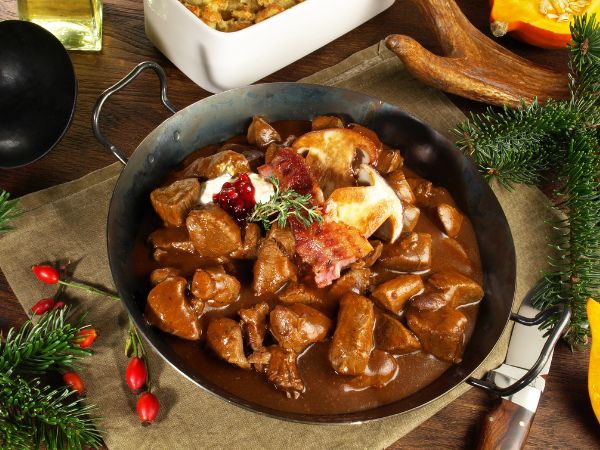Pan-fried venison ragù - Wild Game Meat